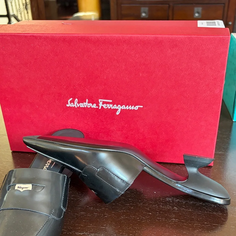 Salvatore Ferragamo Black Patent Leather Mules - Picture 5 of 11
